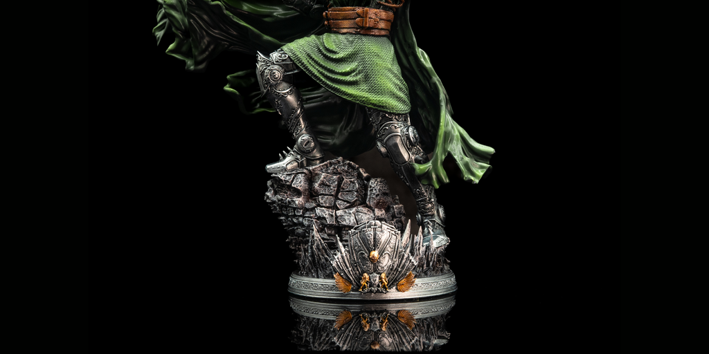Doctor Doom Marvel Resin Figure Premium | Hand-Painted Collectible Statue | Comic Villain 20cm